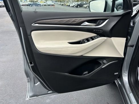 Used 2023 Buick Enclave Avenir w/ Avenir Technology Package image 12