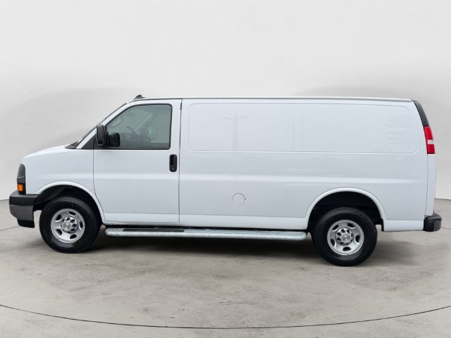 Used 2024 Chevrolet Express 2500 w/ Driver Convenience Package RWD image 2