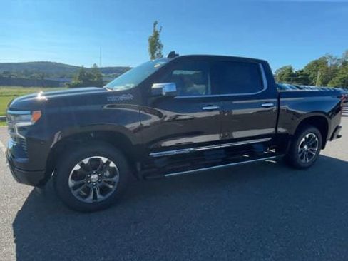 New 2026 Chevrolet Silverado 1500 High Country w/ Technology Package AWD/4WD image 9