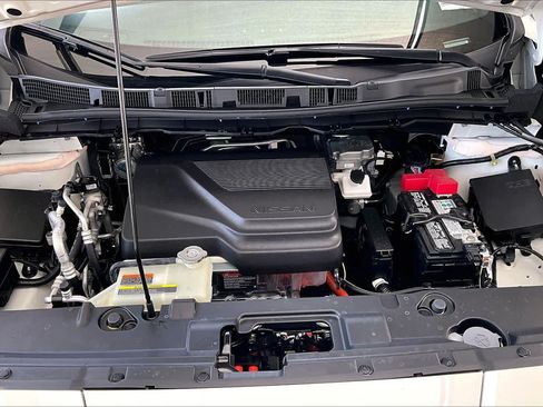 Used 2025 Nissan Leaf SV Plus FWD image 30