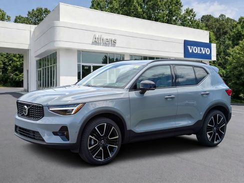 New 2026 Volvo XC40 B5 Ultra AWD/4WD image 1