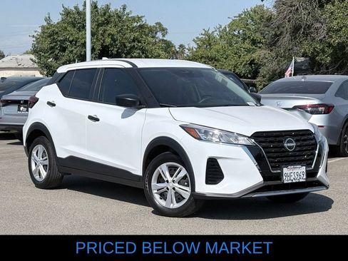 Used 2023 Nissan Kicks S FWD image 2