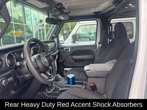 Used 2022 Jeep Gladiator Sport AWD/4WD image 6