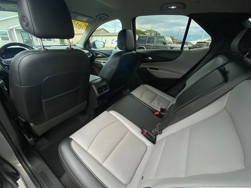 Used 2018 Chevrolet Equinox Premier image 25