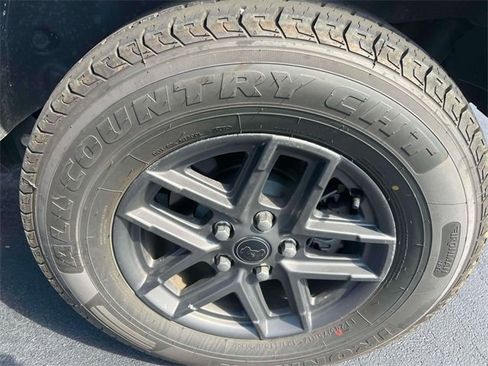 Used 2024 Jeep Wrangler Sport S image 13