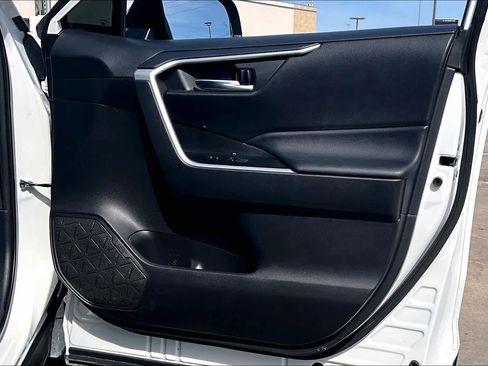 Used 2024 Toyota RAV4 XLE image 23