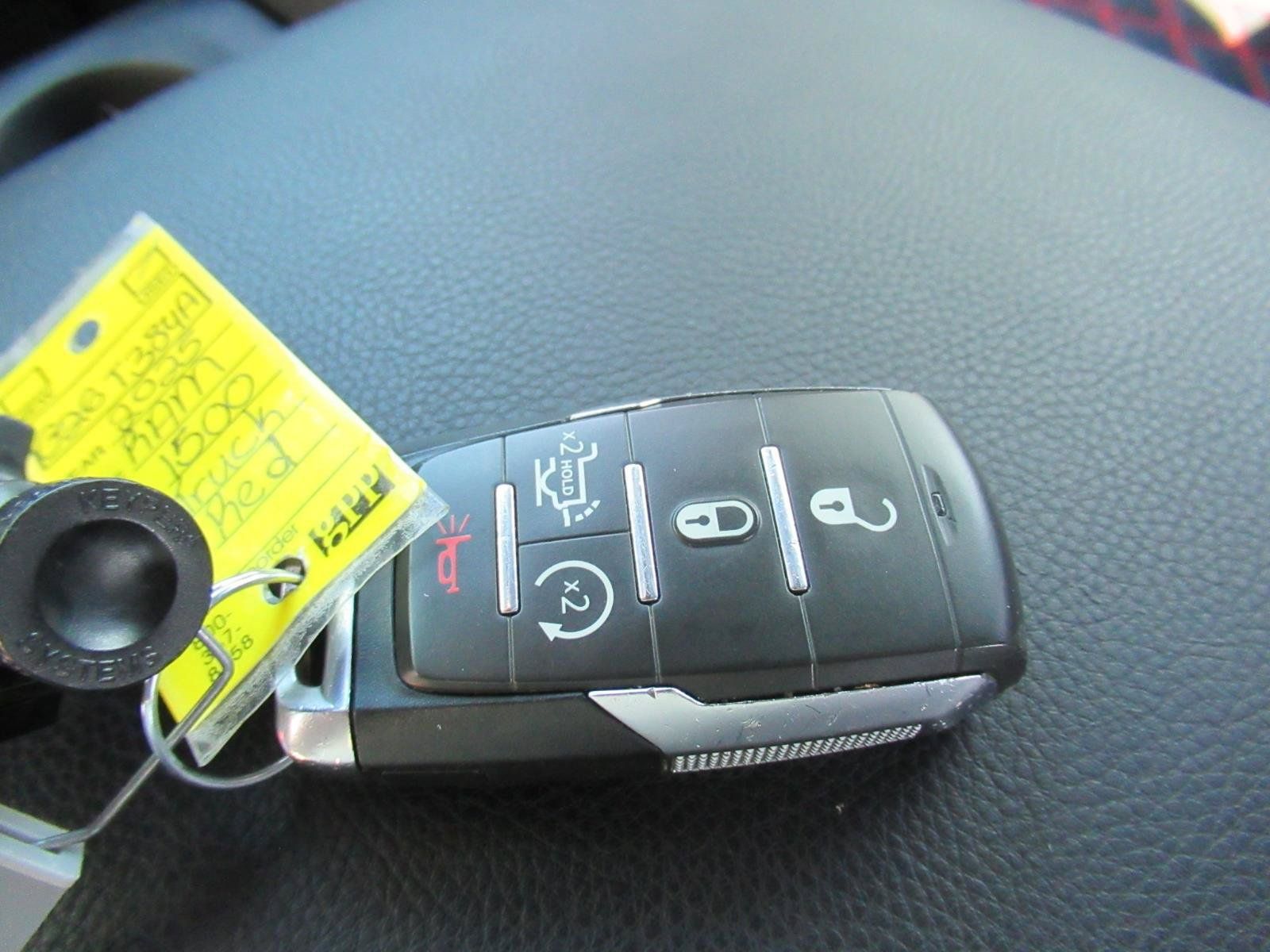 Used 2025 RAM 1500 Big Horn AWD/4WD image 31