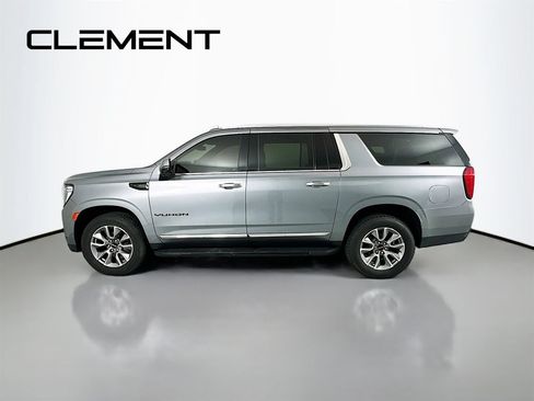 Used 2022 GMC Yukon XL SLT w/ SLT Luxury Package AWD/4WD image 6