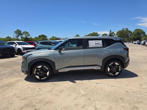 New 2027 Kia Seltos S FWD image 5