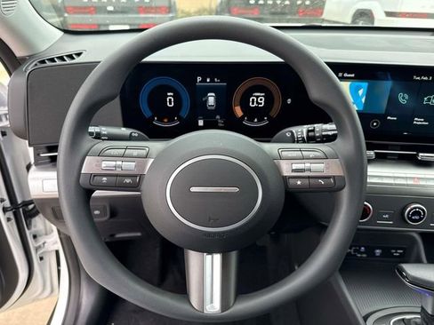 New 2026 Hyundai Kona SE image 25