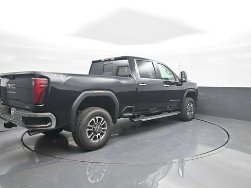 New 2026 GMC Sierra 2500 SLT w/ SLT Premium Package AWD/4WD image 8