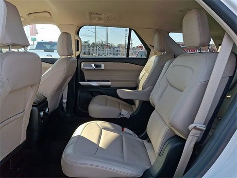 Certified 2022 Ford Explorer XLT w/ Equipment Group 202A image 12
