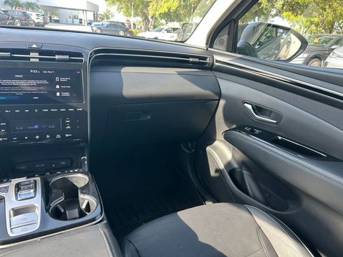 Used 2023 Hyundai Tucson Limited FWD image 11