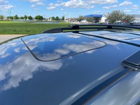Used 2018 Honda Odyssey Touring image 12