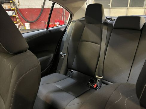 Used 2025 Toyota Corolla LE image 38