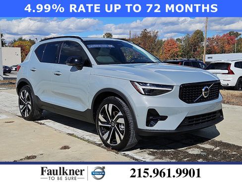 Used 2025 Volvo XC40 B5 Ultra w/ Climate Package image 1