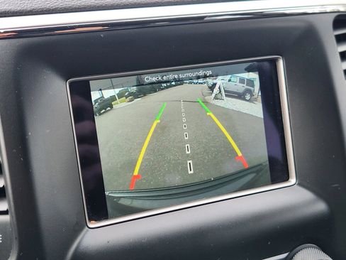 Used 2018 Jeep Grand Cherokee Laredo image 26