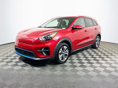 Used 2022 Kia Niro EX FWD image 4