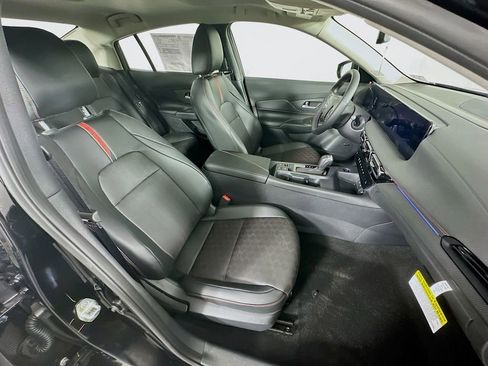 New 2026 Nissan Sentra SR w/ SR Premium Package FWD image 35