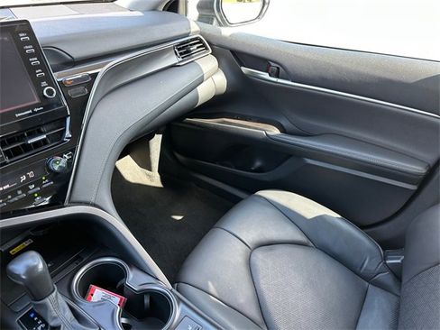 Used 2023 Toyota Camry XSE image 28