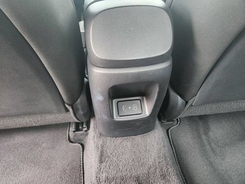 Used 2025 Hyundai Elantra Sport FWD image 17