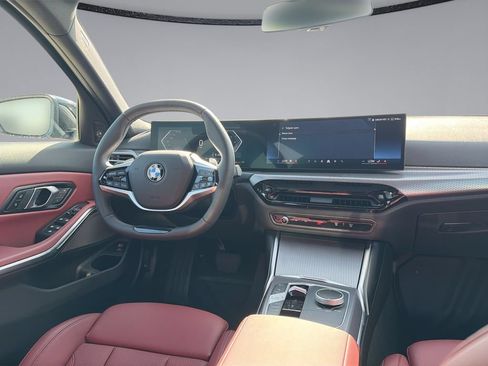 Used 2025 BMW 330i Sedan w/ Convenience Package RWD image 19