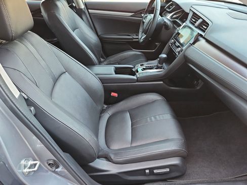 Used 2017 Honda Civic Touring image 21