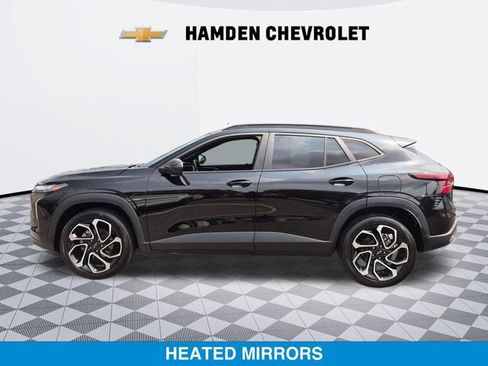 Used 2024 Chevrolet Trax RS w/ Sunroof Package FWD image 6