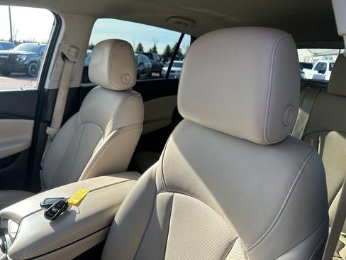 Used 2020 Buick Envision Premium image 3