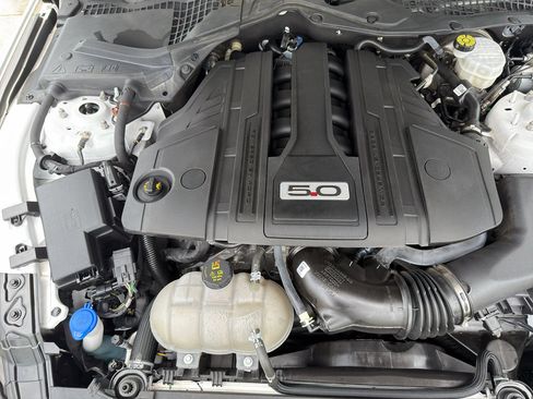 Used 2023 Ford Mustang GT RWD image 13