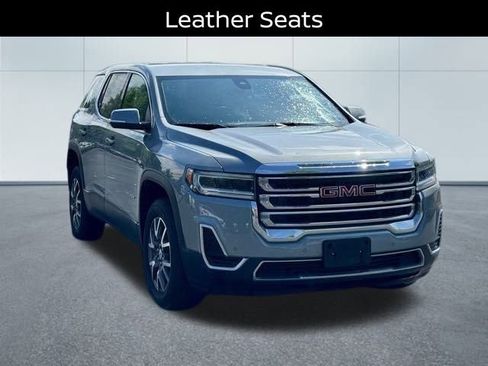 Used 2023 GMC Acadia SLE image 3