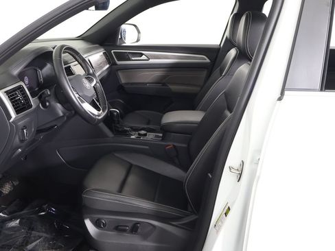 Used 2023 Volkswagen Atlas Cross Sport SE w/ Panoramic Sunroof Package AWD/4WD image 31