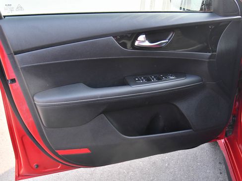 Used 2024 Kia Forte GT-Line image 14