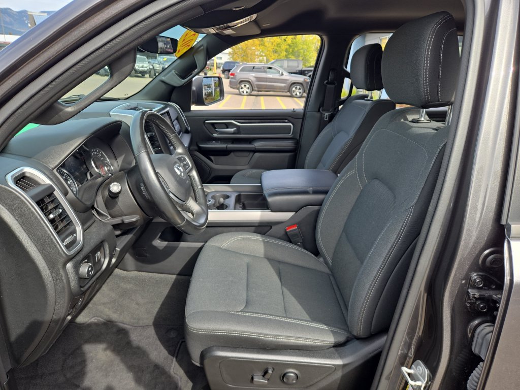 Used 2022 RAM 1500 Big Horn AWD/4WD image 14