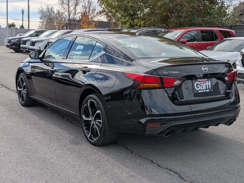 Used 2024 Nissan Altima 2.5 SR image 6