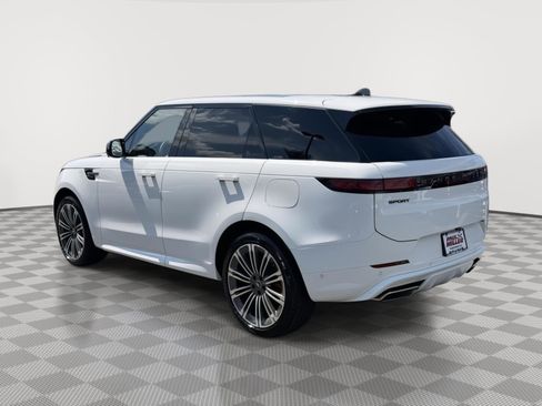 Used 2025 Land Rover Range Rover Sport Dynamic SE image 4