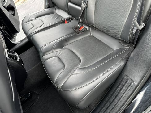 Used 2020 Jeep Cherokee Limited AWD/4WD image 31