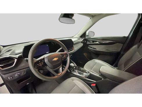 Used 2025 Chevrolet TrailBlazer LT AWD/4WD image 11