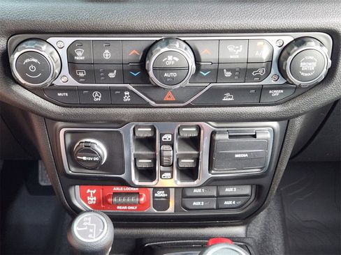 New 2026 Jeep Wrangler Unlimited Sport image 28