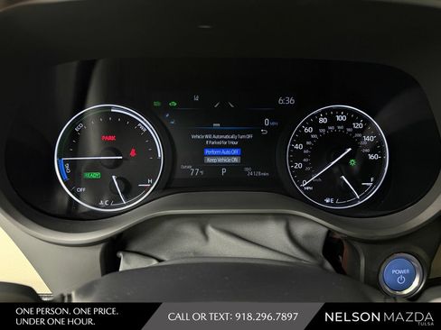 Used 2024 Toyota Sienna Platinum FWD image 25