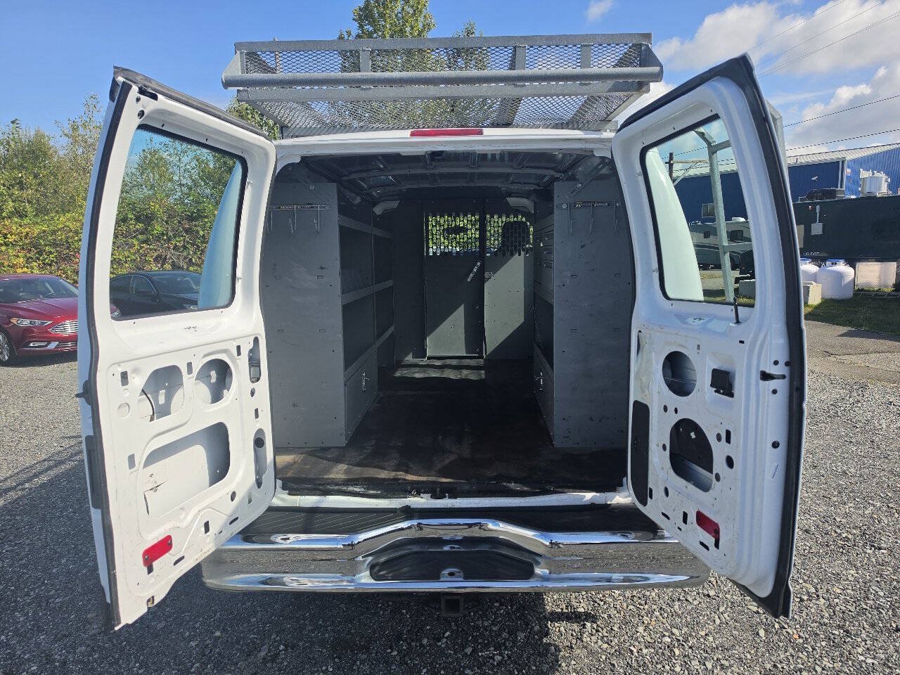 Used 2014 Ford E-250 and Econoline 250 RWD image 12