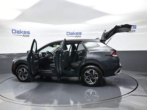 Certified 2024 Kia Sportage LX image 53