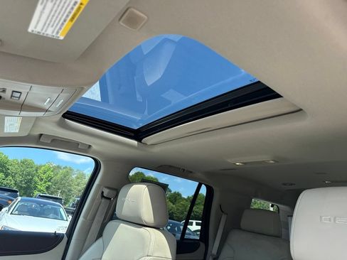 Used 2018 GMC Yukon Denali AWD/4WD image 6