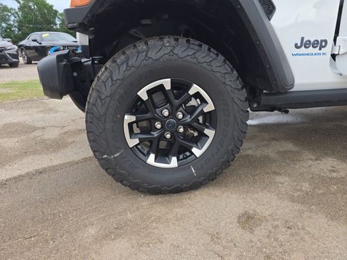 New 2025 Jeep Wrangler Unlimited Rubicon 4xe w/ Safety Group image 54