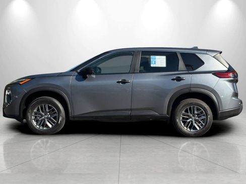 Used 2024 Nissan Rogue S AWD/4WD image 5