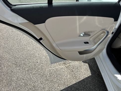 Used 2019 Mercedes-Benz A 220 4MATIC image 21