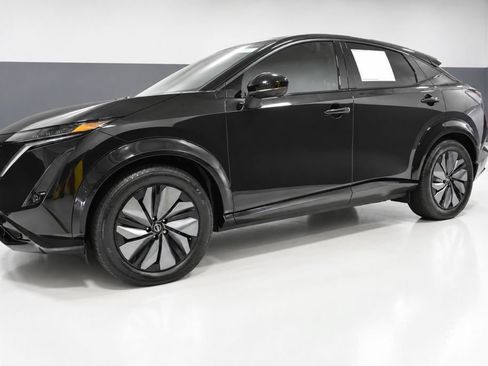 Certified 2023 Nissan Ariya AWD image 2