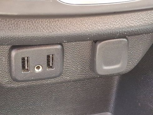 Used 2018 Chevrolet Traverse LT w/ LPO, Floor Liner Package image 24