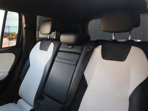 Used 2021 Mercedes-Benz GLB 250 image 14