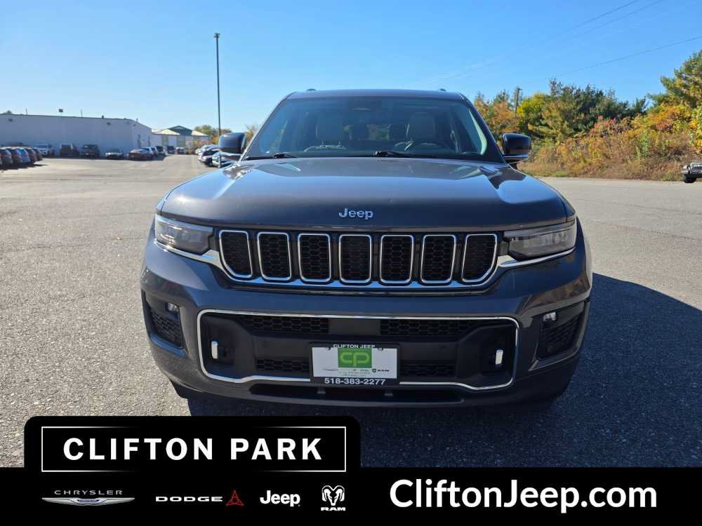 Used 2021 Jeep Grand Cherokee L Overland w/ Luxury Tech Group IV AWD/4WD image 2